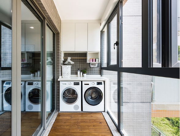 陽(yáng)臺(tái)推拉窗怎么拆下來